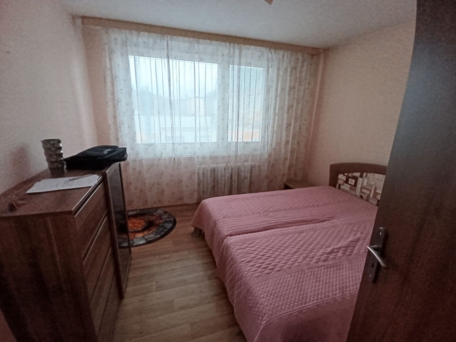 Prodej bytu 3+1 69 m², Rovná, Teplice, Ústecký kraj Prodej bytu 3+1 69 m², Rovná, Teplice, Ústecký kraj