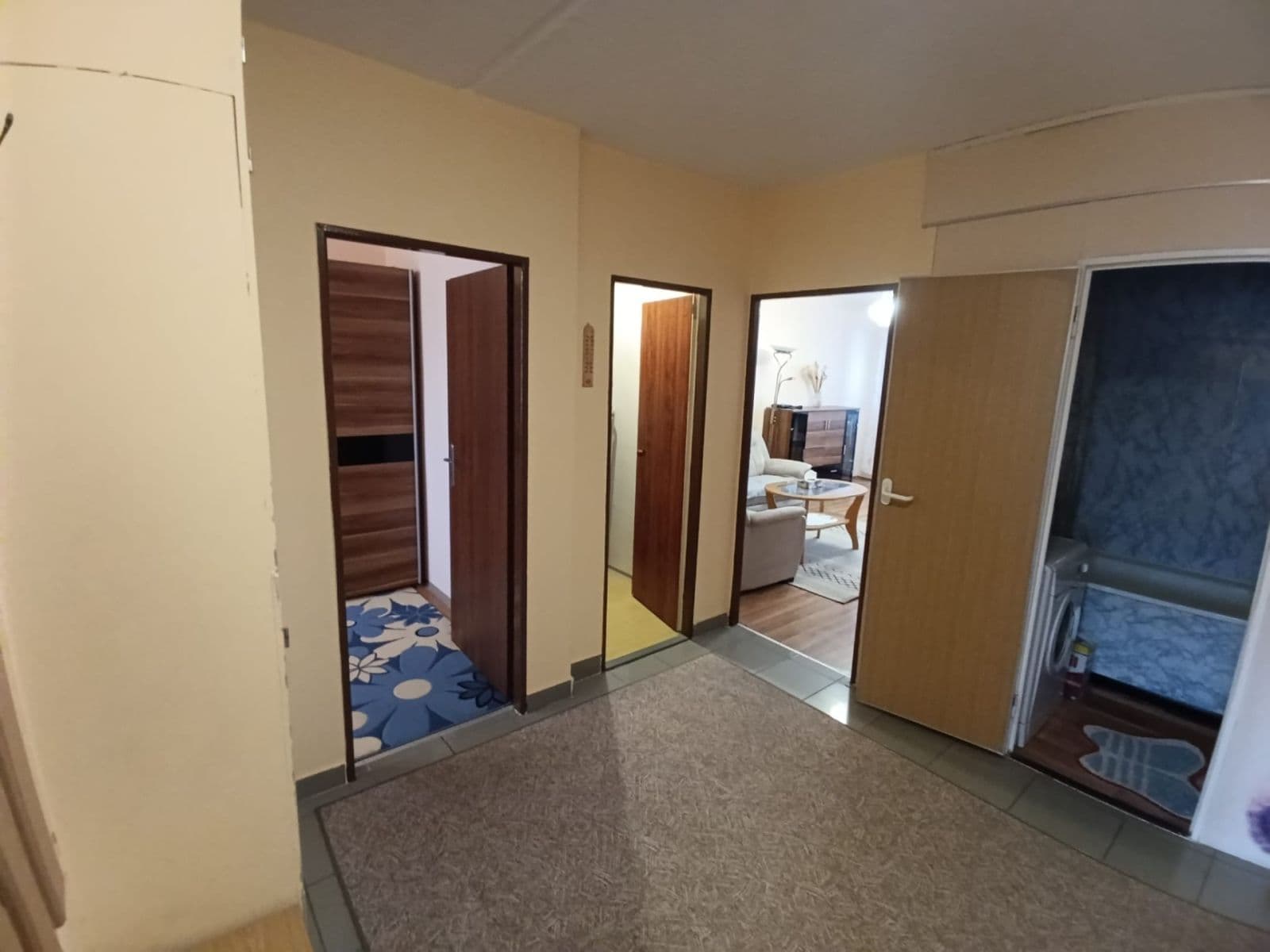 Prodej bytu 3+1 69 m², Rovná, Teplice, Ústecký kraj Prodej bytu 3+1 69 m², Rovná, Teplice, Ústecký kraj