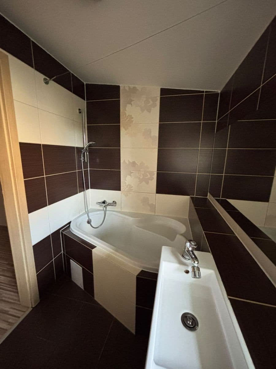 Pronájem bytu 3+kk 76 m², Vendryně, Moravskoslezský kraj Pronájem bytu 3+kk 76 m², Vendryně, Moravskoslezský kraj