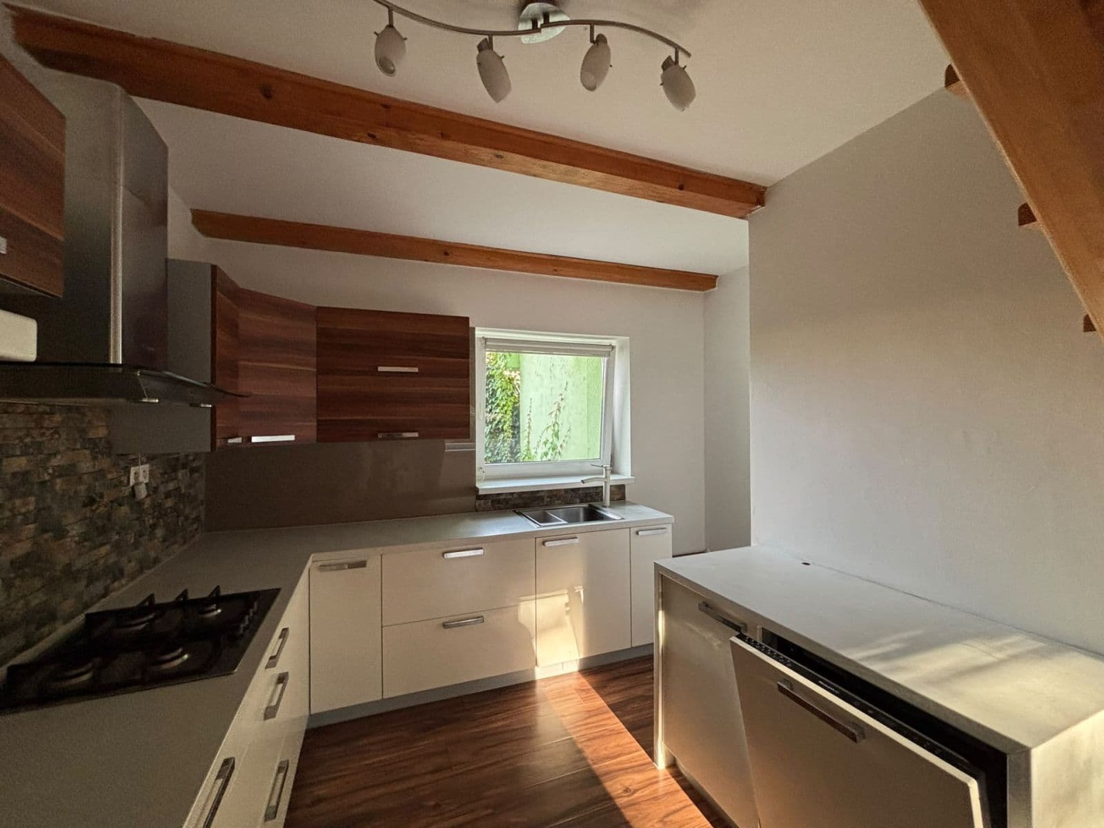 Pronájem bytu 3+kk 76 m², Vendryně, Moravskoslezský kraj Pronájem bytu 3+kk 76 m², Vendryně, Moravskoslezský kraj