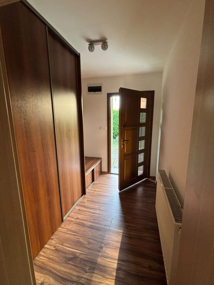Pronájem bytu 3+kk 76 m², Vendryně, Moravskoslezský kraj Pronájem bytu 3+kk 76 m², Vendryně, Moravskoslezský kraj