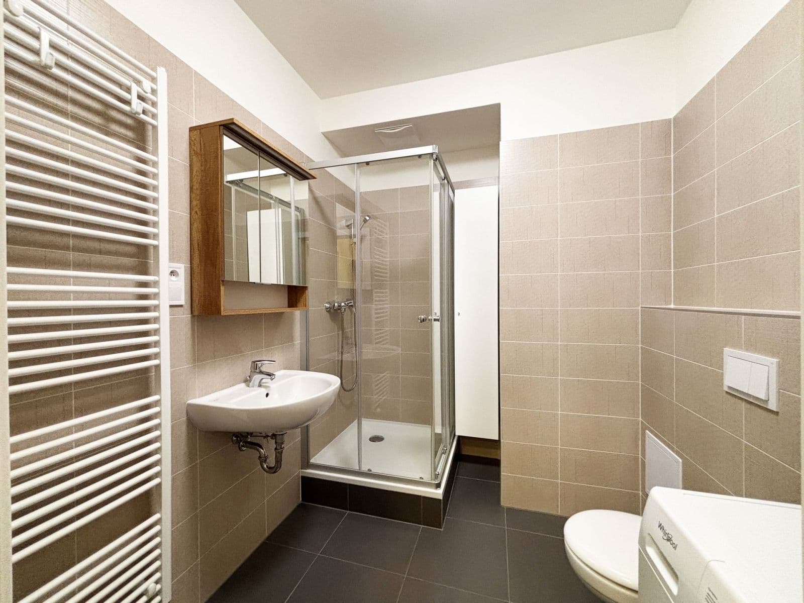 Pronájem bytu 1+kk 33 m², Granitova, Praha, Praha Pronájem bytu 1+kk 33 m², Granitova, Praha, Praha