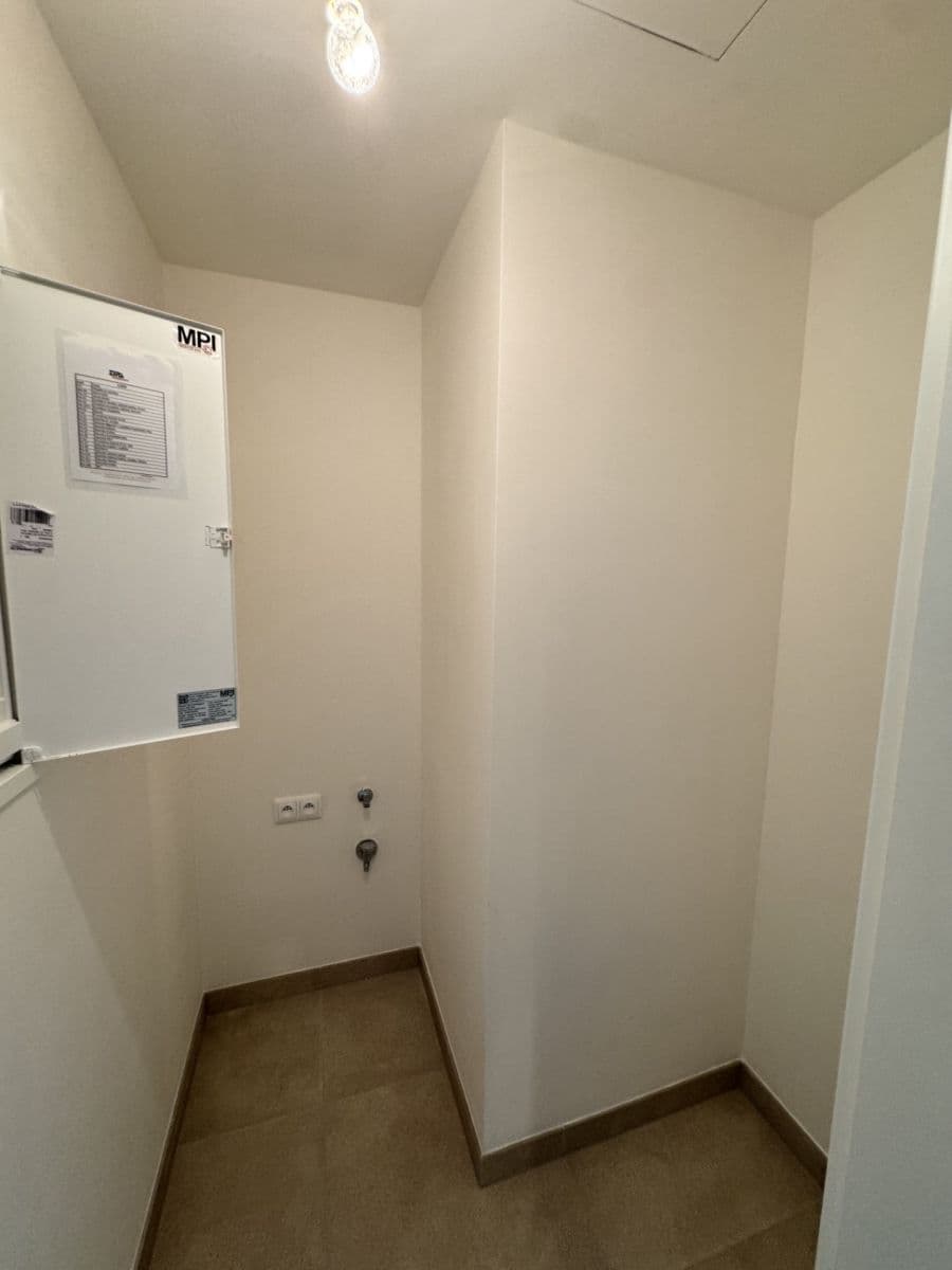 Prodej bytu 2+kk 65 m², Drahobejlova, Praha, Praha Prodej bytu 2+kk 65 m², Drahobejlova, Praha, Praha