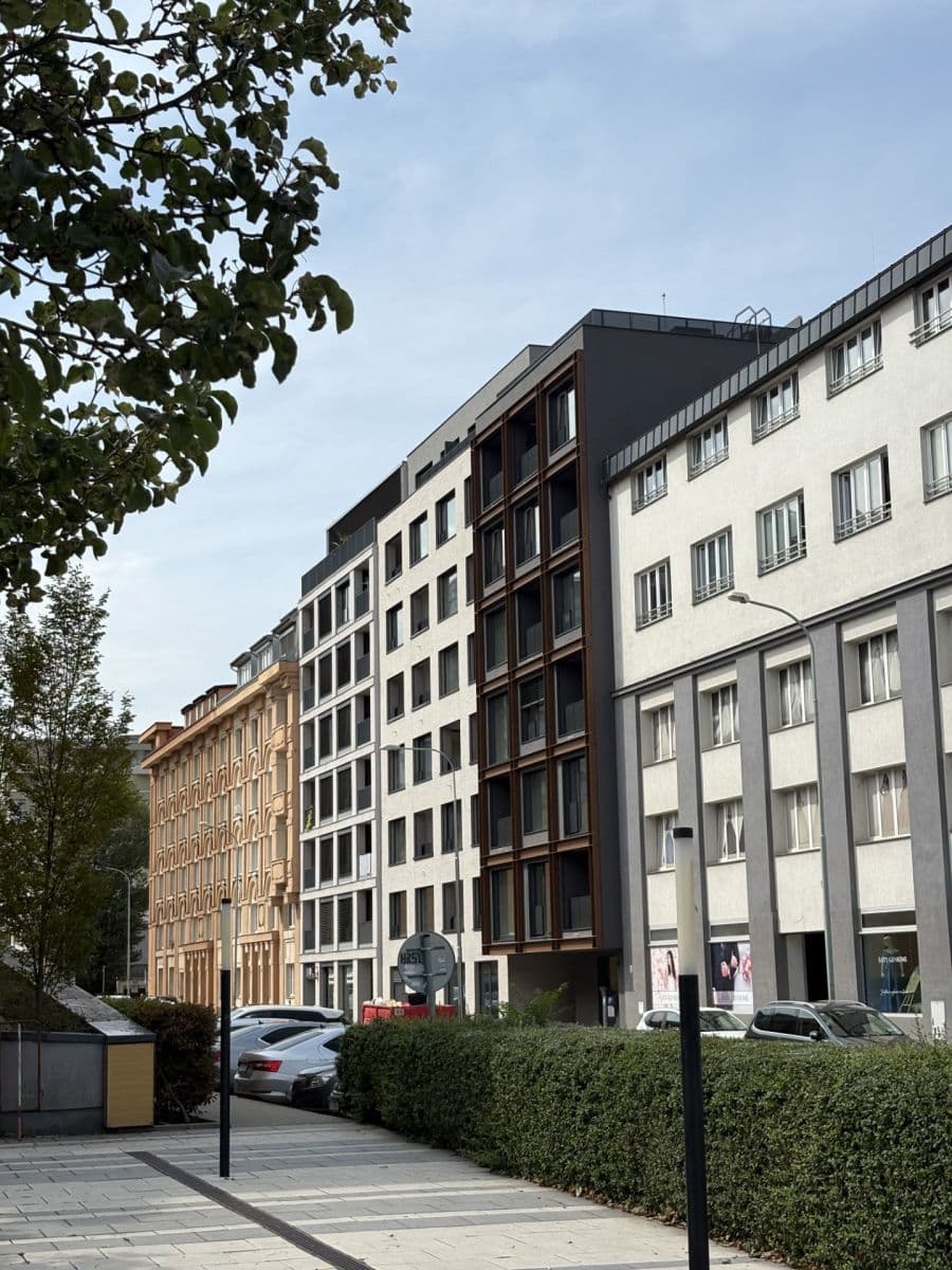 Prodej bytu 2+kk 65 m², Drahobejlova, Praha, Praha Prodej bytu 2+kk 65 m², Drahobejlova, Praha, Praha