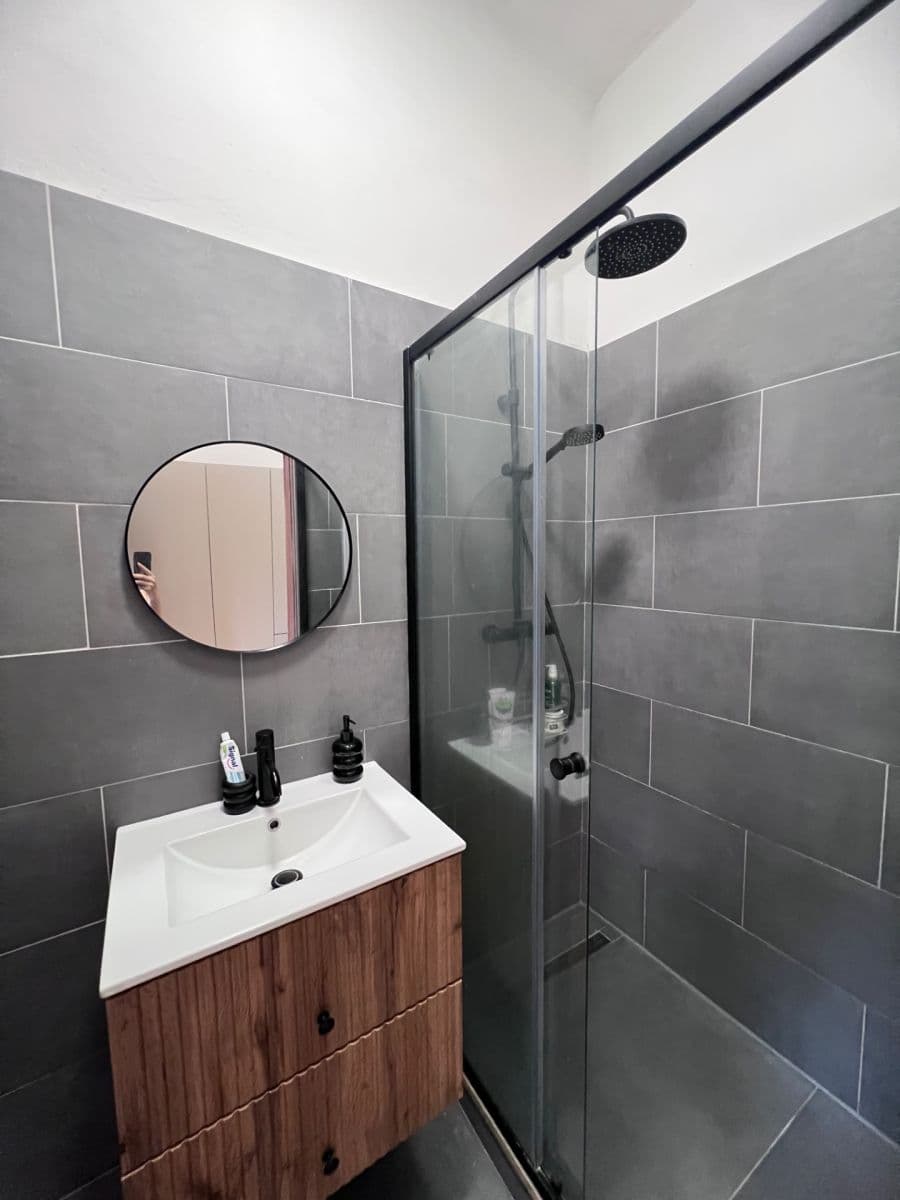 Pronájem bytu 1+1 30 m², Husitská, Praha, Praha Pronájem bytu 1+1 30 m², Husitská, Praha, Praha