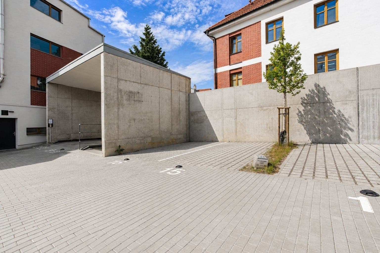 Pronájem bytu 2+kk 48 m², Českobrodská, Praha, Praha Pronájem bytu 2+kk 48 m², Českobrodská, Praha, Praha