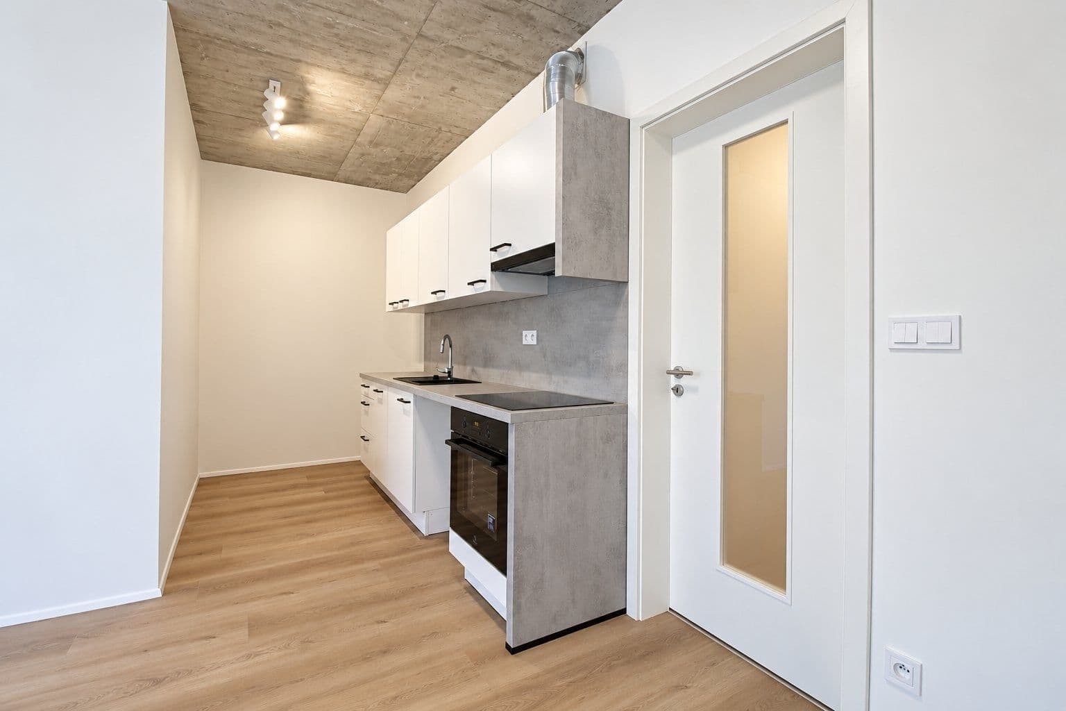 Pronájem bytu 2+kk 48 m², Českobrodská, Praha, Praha Pronájem bytu 2+kk 48 m², Českobrodská, Praha, Praha