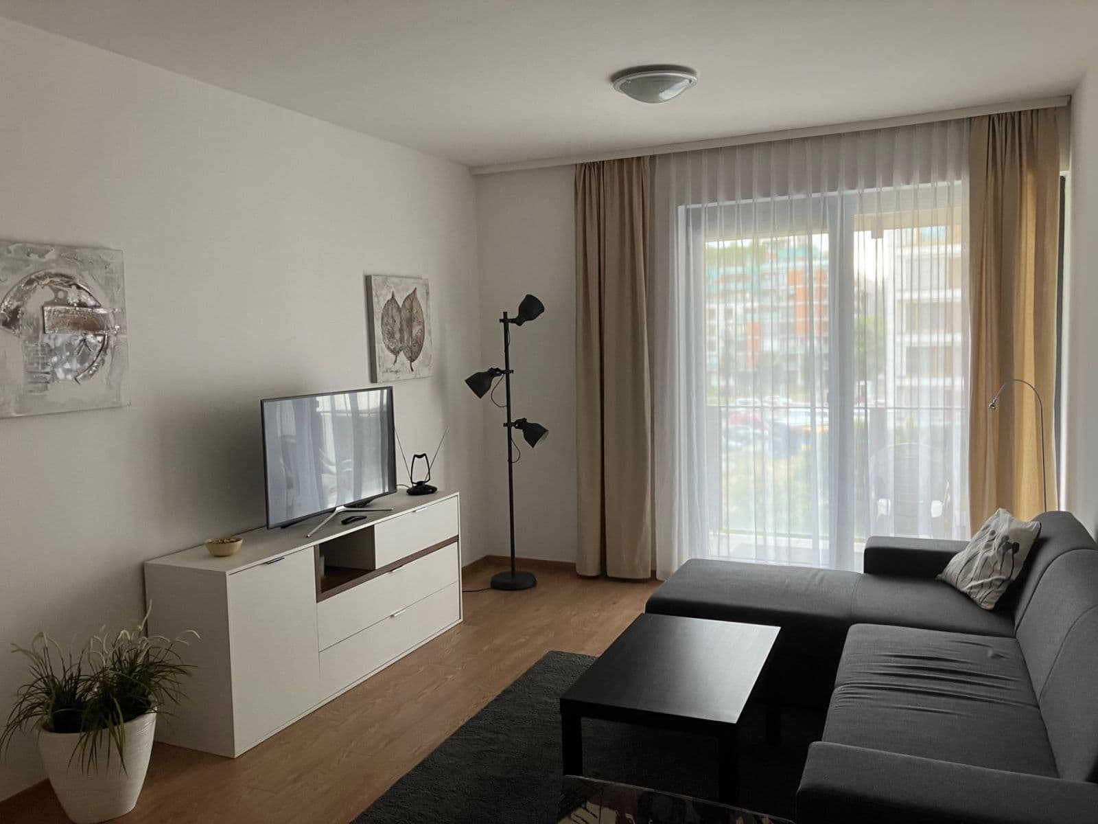 Pronájem bytu 2+kk 64 m², U Mlýnského kanálu, Praha, Praha Pronájem bytu 2+kk 64 m², U Mlýnského kanálu, Praha, Praha