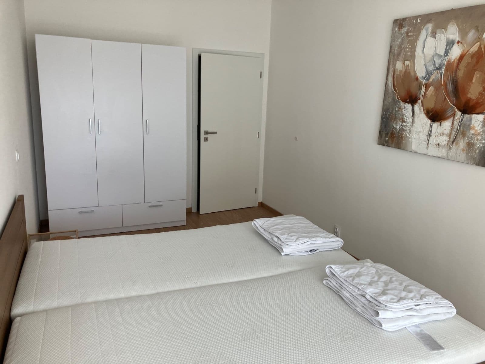 Pronájem bytu 2+kk 64 m², U Mlýnského kanálu, Praha, Praha Pronájem bytu 2+kk 64 m², U Mlýnského kanálu, Praha, Praha