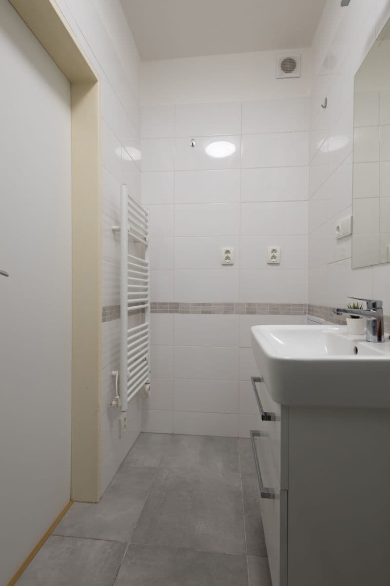 Prodej bytu 2+kk 55 m², Československé armády, Ostrava, Moravskoslezský kraj Prodej bytu 2+kk 55 m², Československé armády, Ostrava, Moravskoslezský kraj