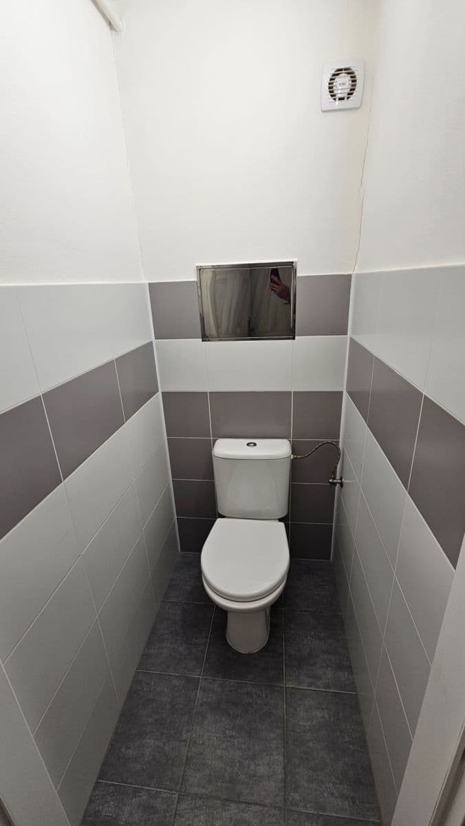 Pronájem bytu 3+1 67 m², Gabčíkova, Nehvizdy, Středočeský kraj Pronájem bytu 3+1 67 m², Gabčíkova, Nehvizdy, Středočeský kraj