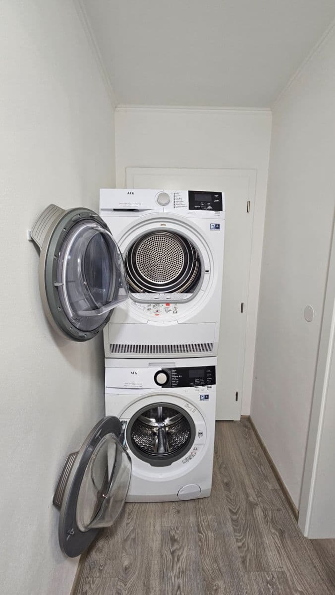 Pronájem bytu 3+1 67 m², Gabčíkova, Nehvizdy, Středočeský kraj Pronájem bytu 3+1 67 m², Gabčíkova, Nehvizdy, Středočeský kraj