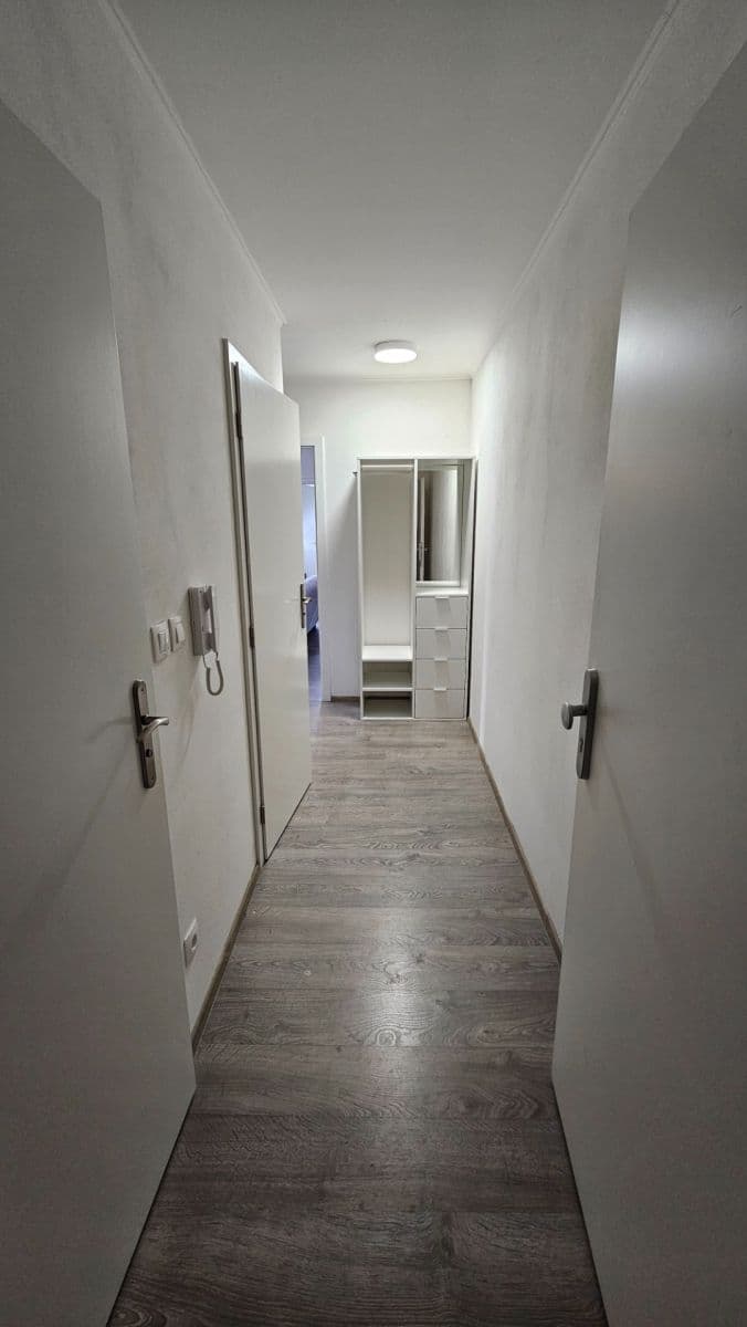 Pronájem bytu 3+1 67 m², Gabčíkova, Nehvizdy, Středočeský kraj Pronájem bytu 3+1 67 m², Gabčíkova, Nehvizdy, Středočeský kraj