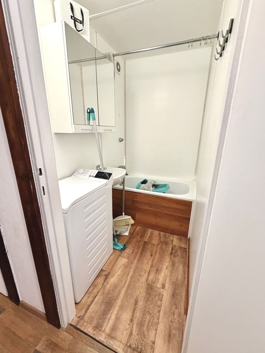 Prodej bytu 2+kk 43 m², Podjavorinské, Praha, Praha Prodej bytu 2+kk 43 m², Podjavorinské, Praha, Praha