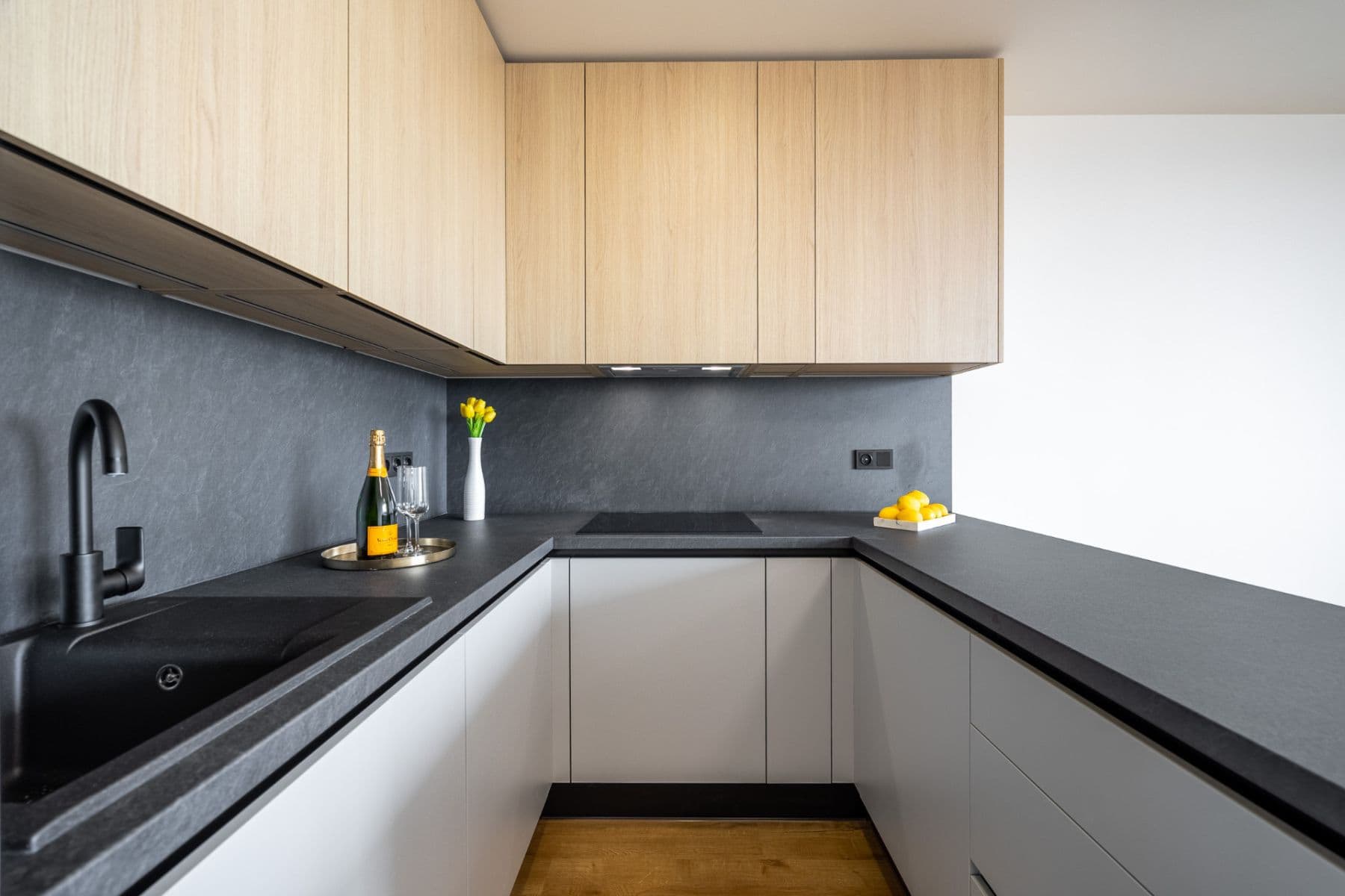 Prodej bytu 3+kk 92 m², Petržílkova, Praha, Praha Prodej bytu 3+kk 92 m², Petržílkova, Praha, Praha