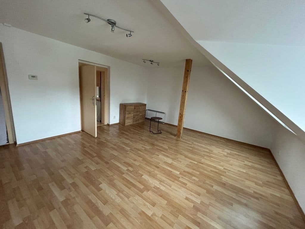 Pronájem bytu 2+1 65 m², Na Zemance, Praha, Praha Pronájem bytu 2+1 65 m², Na Zemance, Praha, Praha