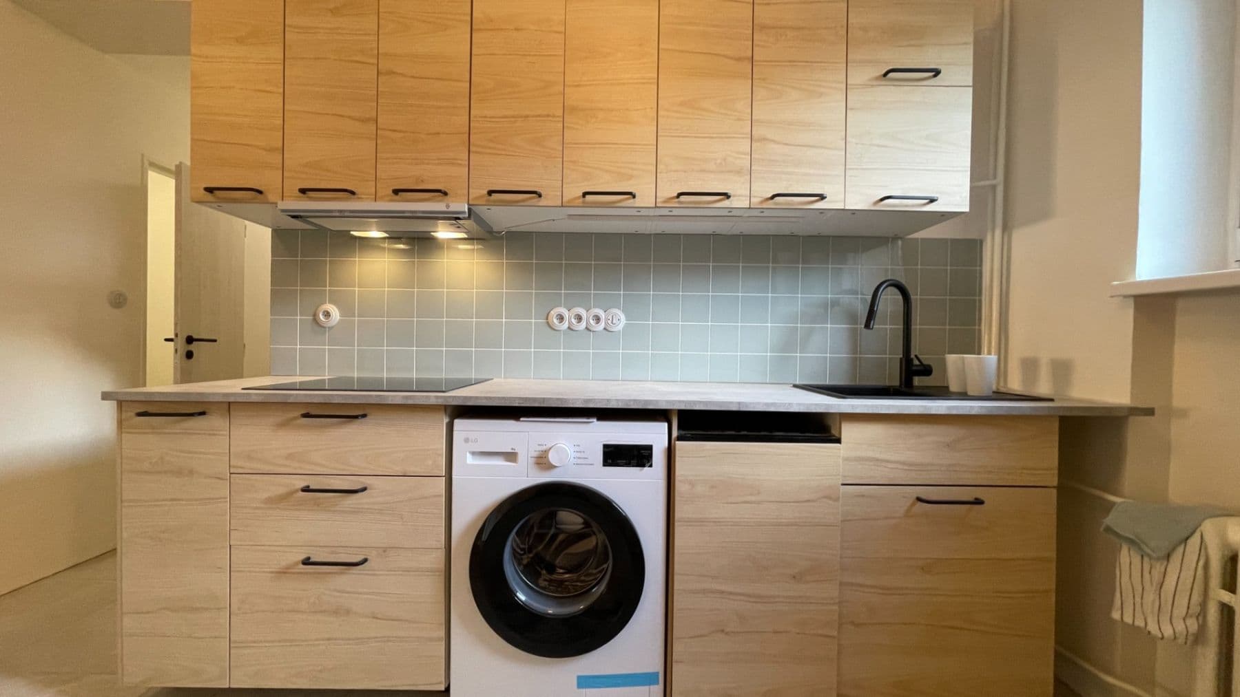 Pronájem bytu 2+1 58 m², Nad přívozem, Praha, Praha Pronájem bytu 2+1 58 m², Nad přívozem, Praha, Praha