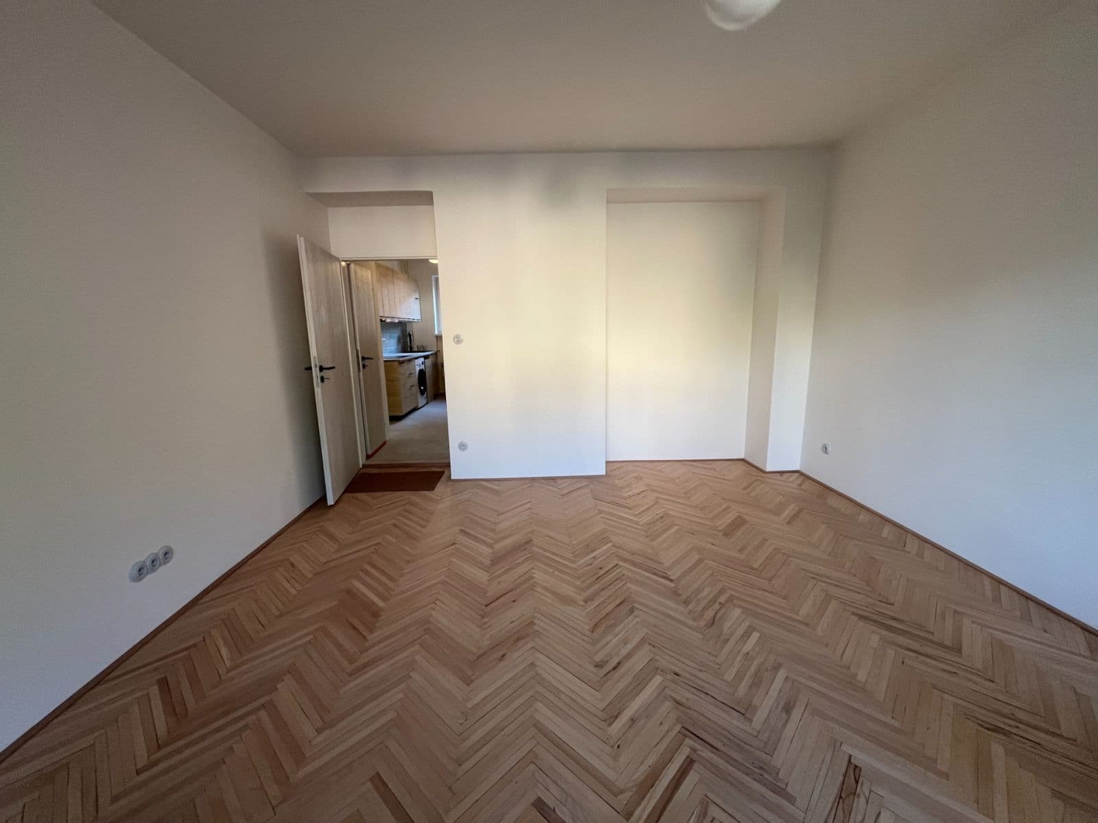 Pronájem bytu 2+1 58 m², Nad přívozem, Praha, Praha Pronájem bytu 2+1 58 m², Nad přívozem, Praha, Praha