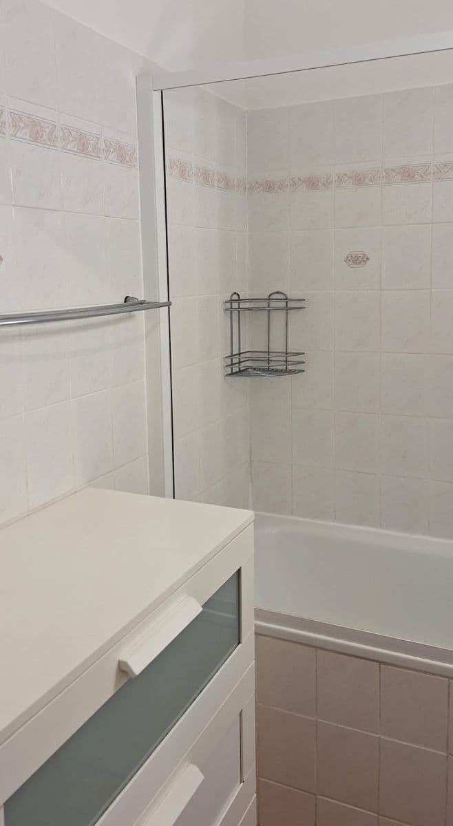 Pronájem bytu 3+1 77 m², Voskovcova, Praha, Praha Pronájem bytu 3+1 77 m², Voskovcova, Praha, Praha