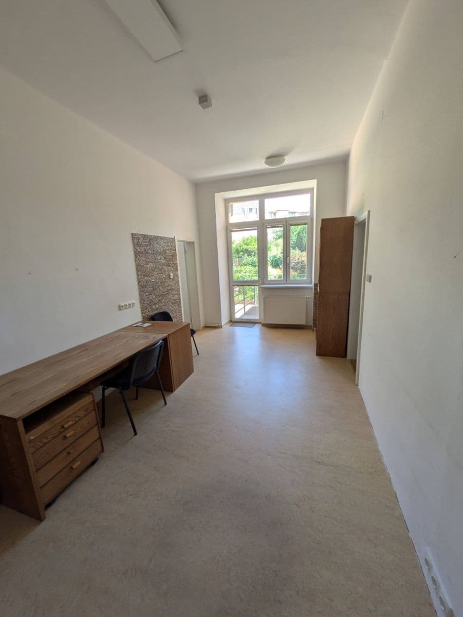 Pronájem kanceláře 104 m², Arne Nováka, Brno, Jihomoravský kraj Pronájem kanceláře 104 m², Arne Nováka, Brno, Jihomoravský kraj