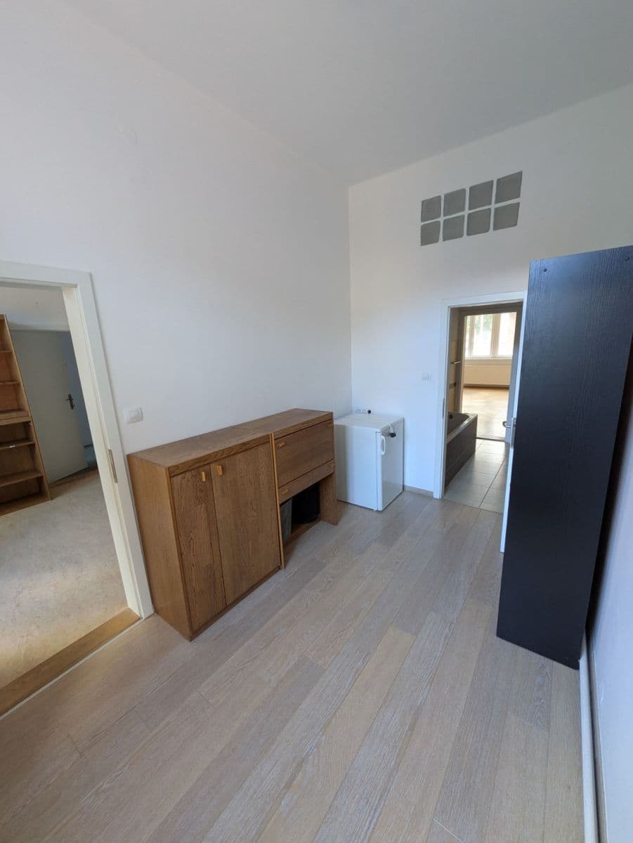 Pronájem kanceláře 104 m², Arne Nováka, Brno, Jihomoravský kraj Pronájem kanceláře 104 m², Arne Nováka, Brno, Jihomoravský kraj