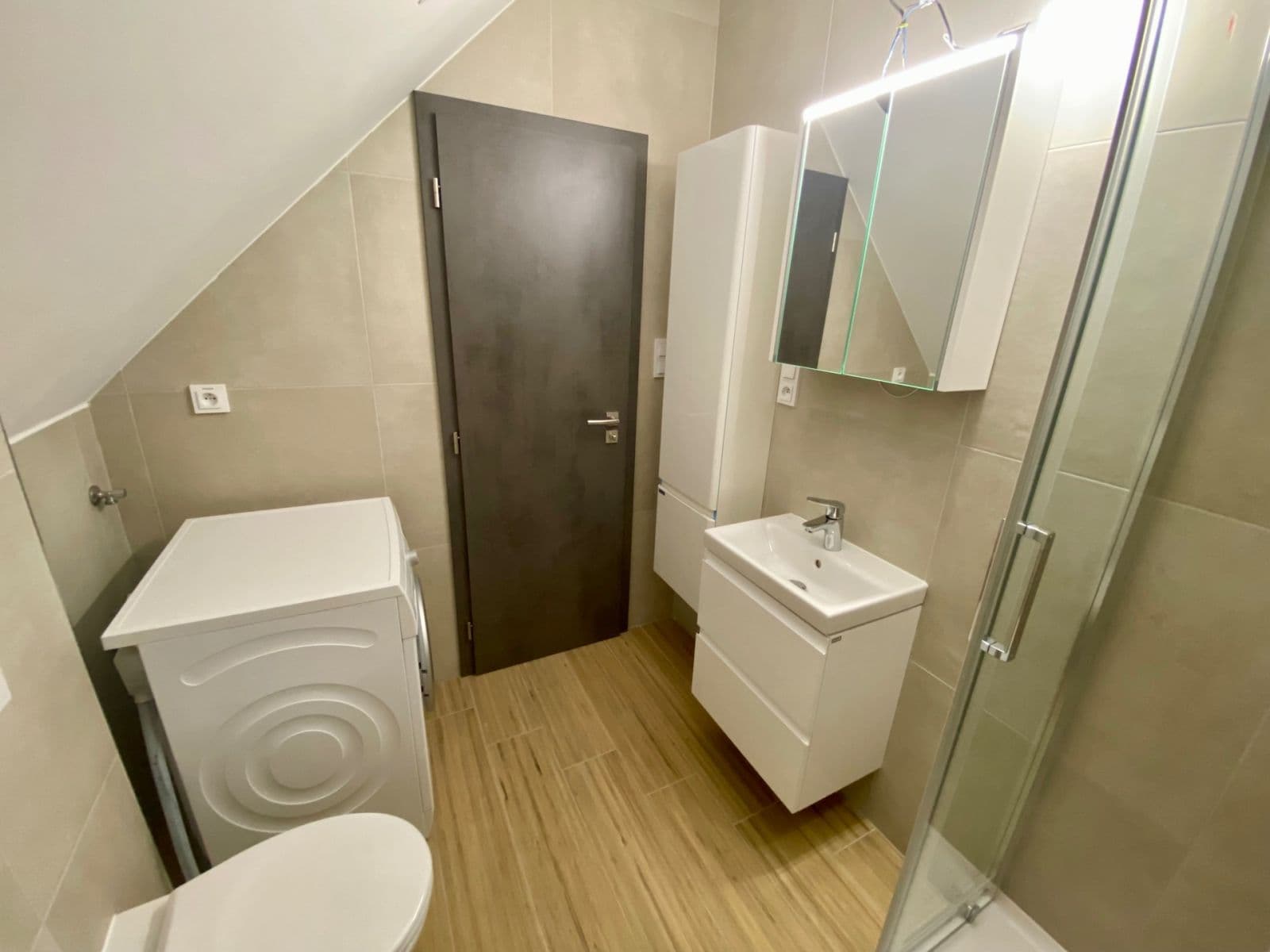 Pronájem bytu 1+kk 28 m², Dalovická, Praha, Praha Pronájem bytu 1+kk 28 m², Dalovická, Praha, Praha