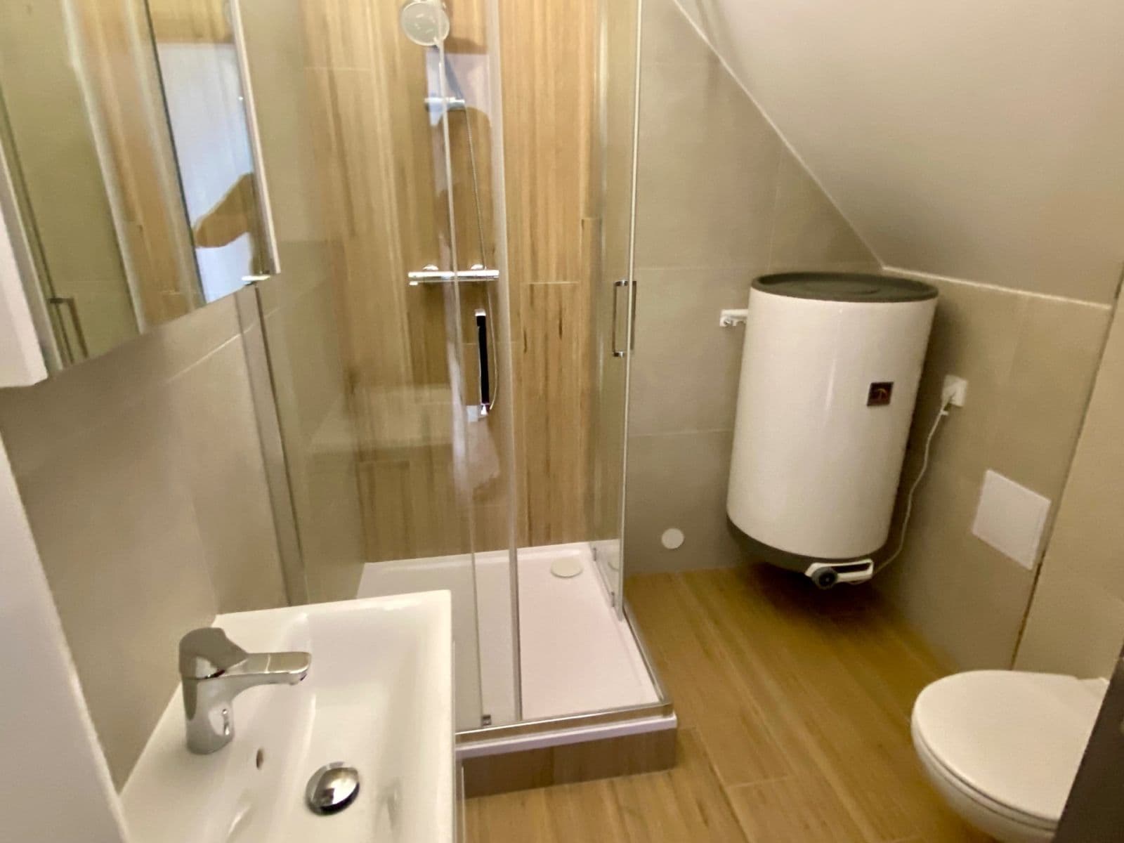 Pronájem bytu 1+kk 28 m², Dalovická, Praha, Praha Pronájem bytu 1+kk 28 m², Dalovická, Praha, Praha