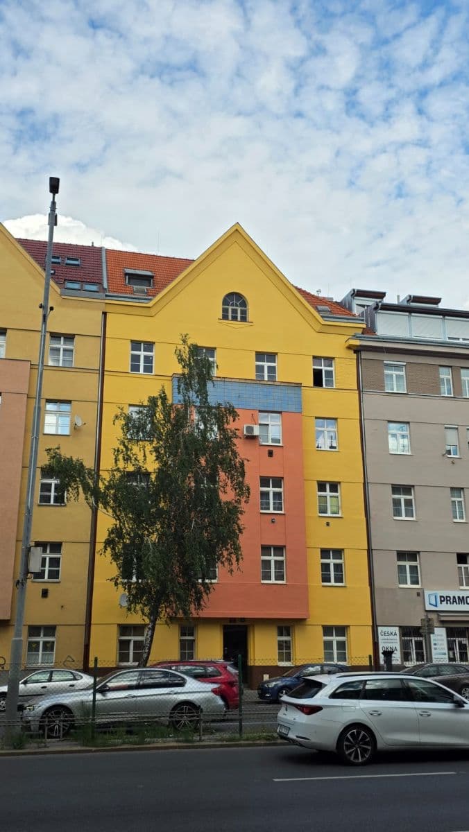 Pronájem bytu 2+kk 40 m², 5. května, Praha, Praha Pronájem bytu 2+kk 40 m², 5. května, Praha, Praha
