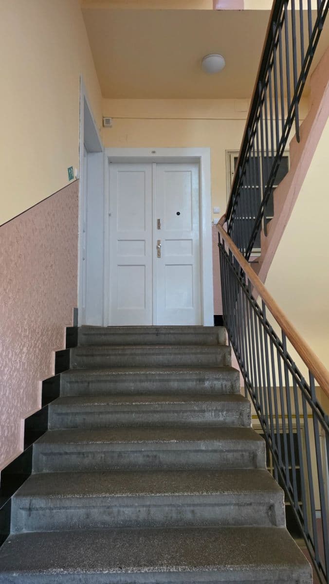 Pronájem bytu 2+kk 40 m², 5. května, Praha, Praha Pronájem bytu 2+kk 40 m², 5. května, Praha, Praha