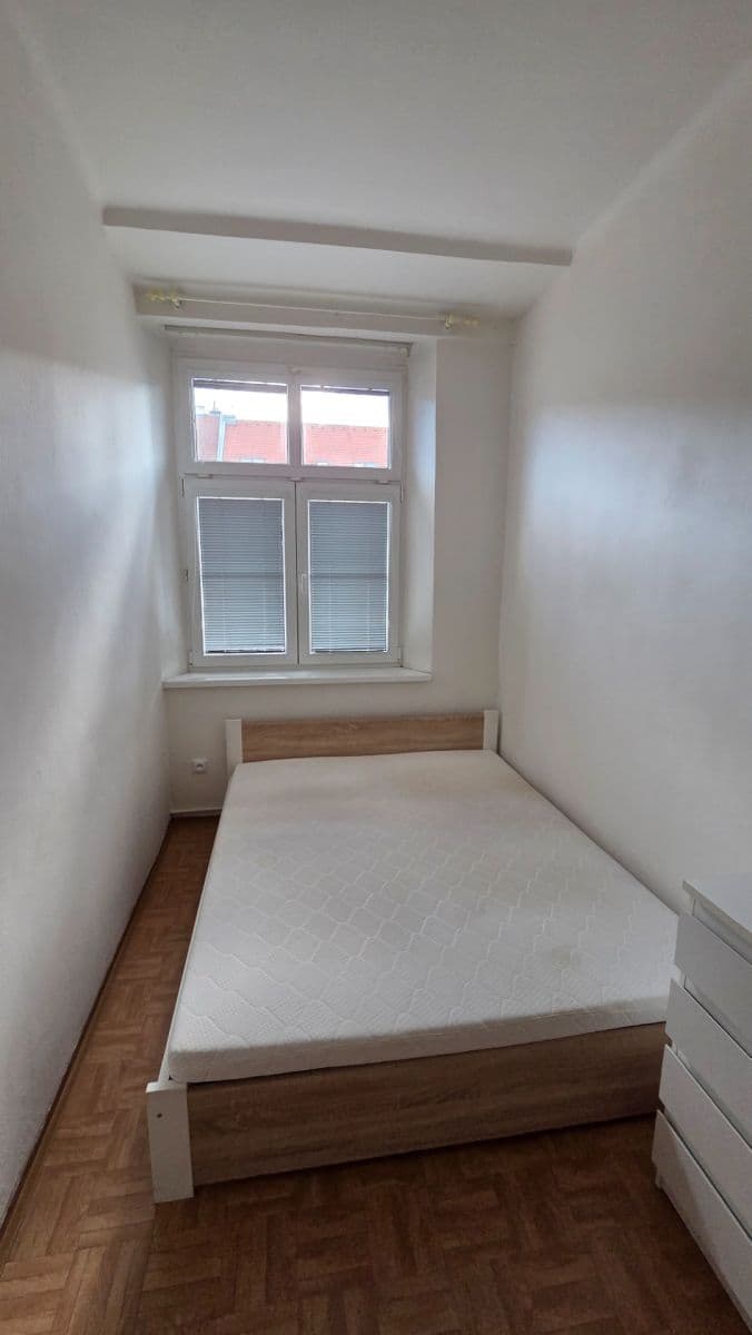 Pronájem bytu 2+kk 40 m², 5. května, Praha, Praha Pronájem bytu 2+kk 40 m², 5. května, Praha, Praha