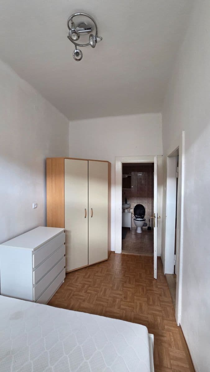 Pronájem bytu 2+kk 40 m², 5. května, Praha, Praha Pronájem bytu 2+kk 40 m², 5. května, Praha, Praha