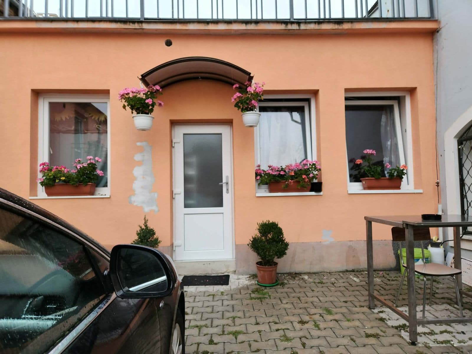 Pronájem bytu 3+1 45 m², Masarykovo nám., Přeštice, Plzeňský kraj Pronájem bytu 3+1 45 m², Masarykovo nám., Přeštice, Plzeňský kraj