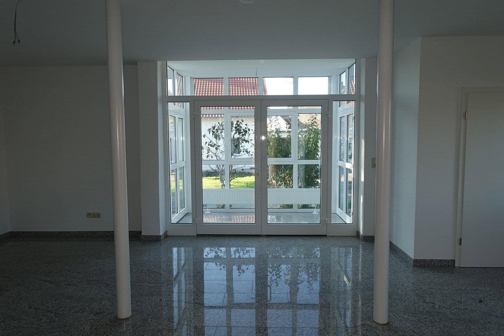 Pronájem bytu 3+kk 150 m², Lützerodaer Weg 8, JENA, Durynsko Pronájem bytu 3+kk 150 m², Lützerodaer Weg 8, JENA, Durynsko