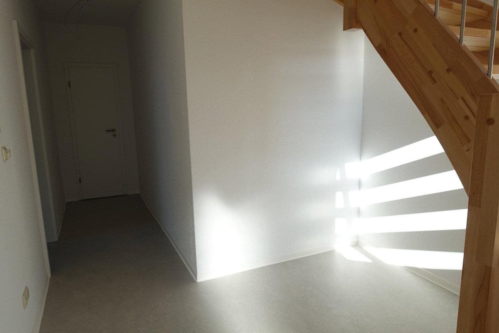Pronájem bytu 3+kk 150 m², Lützerodaer Weg 8, JENA, Durynsko Pronájem bytu 3+kk 150 m², Lützerodaer Weg 8, JENA, Durynsko