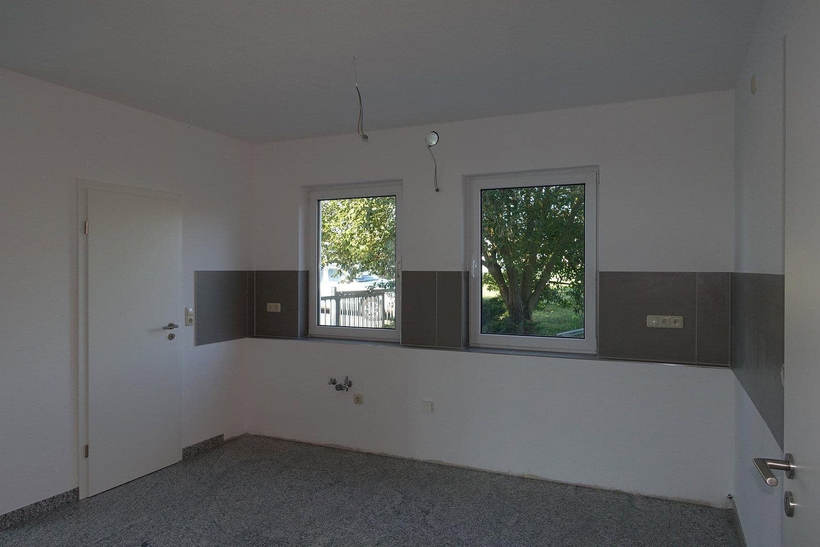 Pronájem bytu 3+kk 150 m², Lützerodaer Weg 8, JENA, Durynsko Pronájem bytu 3+kk 150 m², Lützerodaer Weg 8, JENA, Durynsko