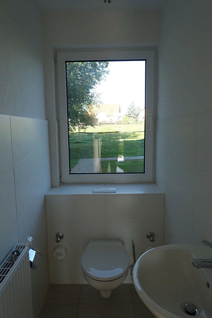 Pronájem bytu 3+kk 150 m², Lützerodaer Weg 8, JENA, Durynsko Pronájem bytu 3+kk 150 m², Lützerodaer Weg 8, JENA, Durynsko