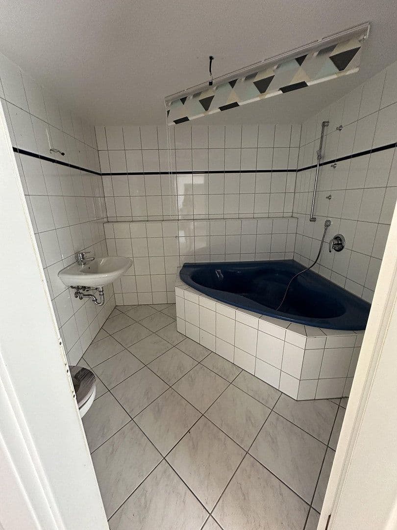 Pronájem bytu 3+kk 94 m², Neumarkt 9, Lichtenstein/Sachsen, Sasko Pronájem bytu 3+kk 94 m², Neumarkt 9, Lichtenstein/Sachsen, Sasko