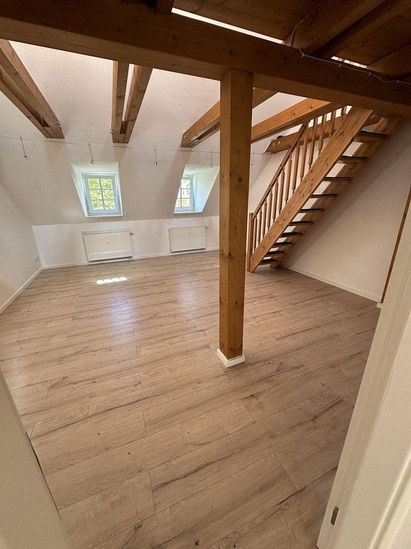 Pronájem bytu 3+kk 94 m², Neumarkt 9, Lichtenstein/Sachsen, Sasko Pronájem bytu 3+kk 94 m², Neumarkt 9, Lichtenstein/Sachsen, Sasko