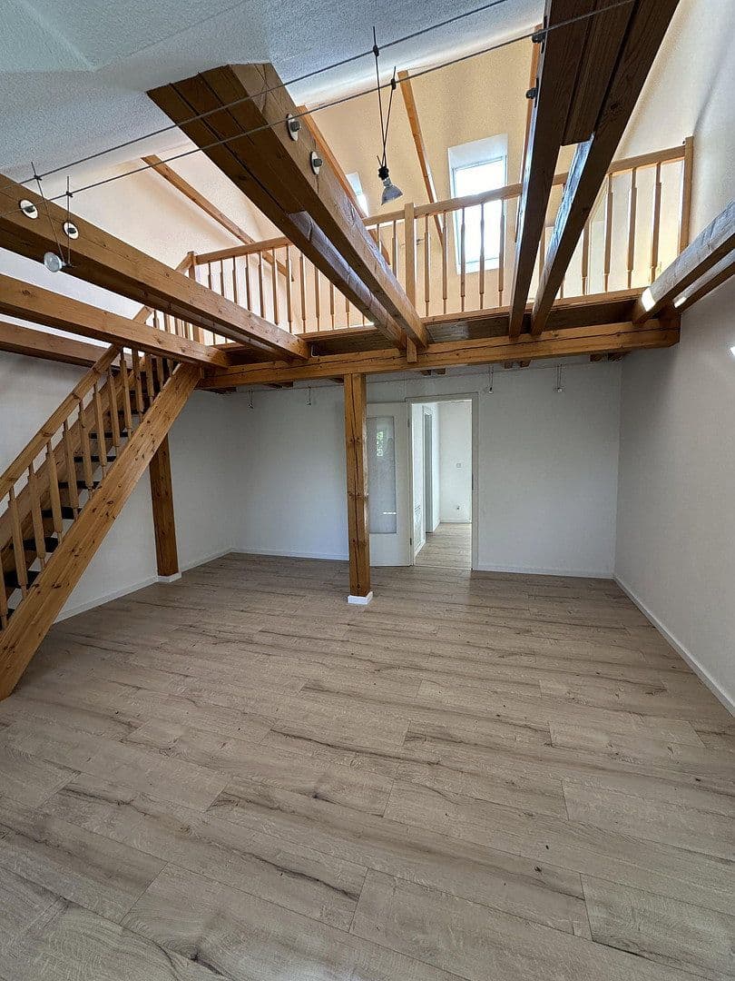 Pronájem bytu 3+kk 94 m², Neumarkt 9, Lichtenstein/Sachsen, Sasko Pronájem bytu 3+kk 94 m², Neumarkt 9, Lichtenstein/Sachsen, Sasko