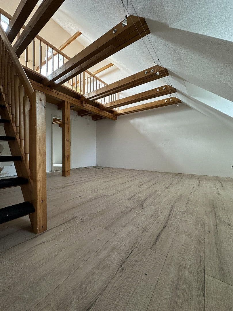 Pronájem bytu 3+kk 94 m², Neumarkt 9, Lichtenstein/Sachsen, Sasko Pronájem bytu 3+kk 94 m², Neumarkt 9, Lichtenstein/Sachsen, Sasko