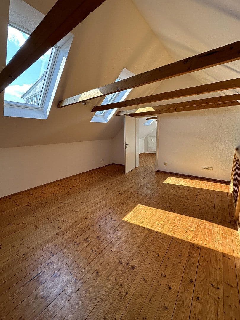 Pronájem bytu 3+kk 94 m², Neumarkt 9, Lichtenstein/Sachsen, Sasko Pronájem bytu 3+kk 94 m², Neumarkt 9, Lichtenstein/Sachsen, Sasko