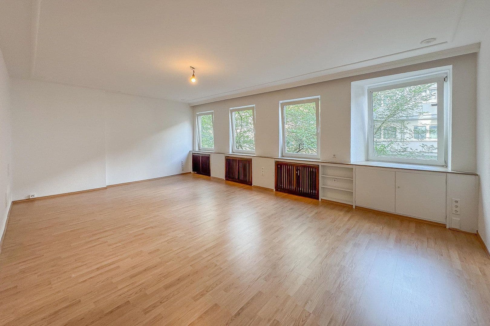 Pronájem bytu 3+1 88 m², Ruhrstraße 13-15, Witten, Severní Porýní-Vestfálsko Pronájem bytu 3+1 88 m², Ruhrstraße 13-15, Witten, Severní Porýní-Vestfálsko