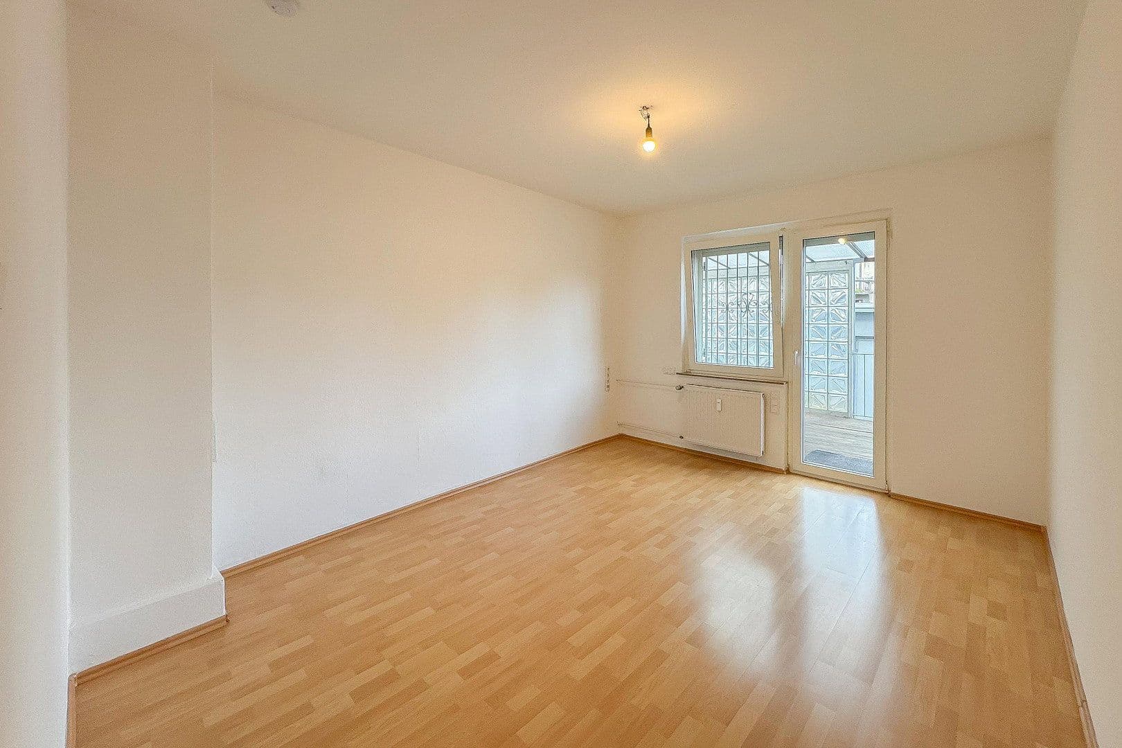 Pronájem bytu 3+1 88 m², Ruhrstraße 13-15, Witten, Severní Porýní-Vestfálsko Pronájem bytu 3+1 88 m², Ruhrstraße 13-15, Witten, Severní Porýní-Vestfálsko