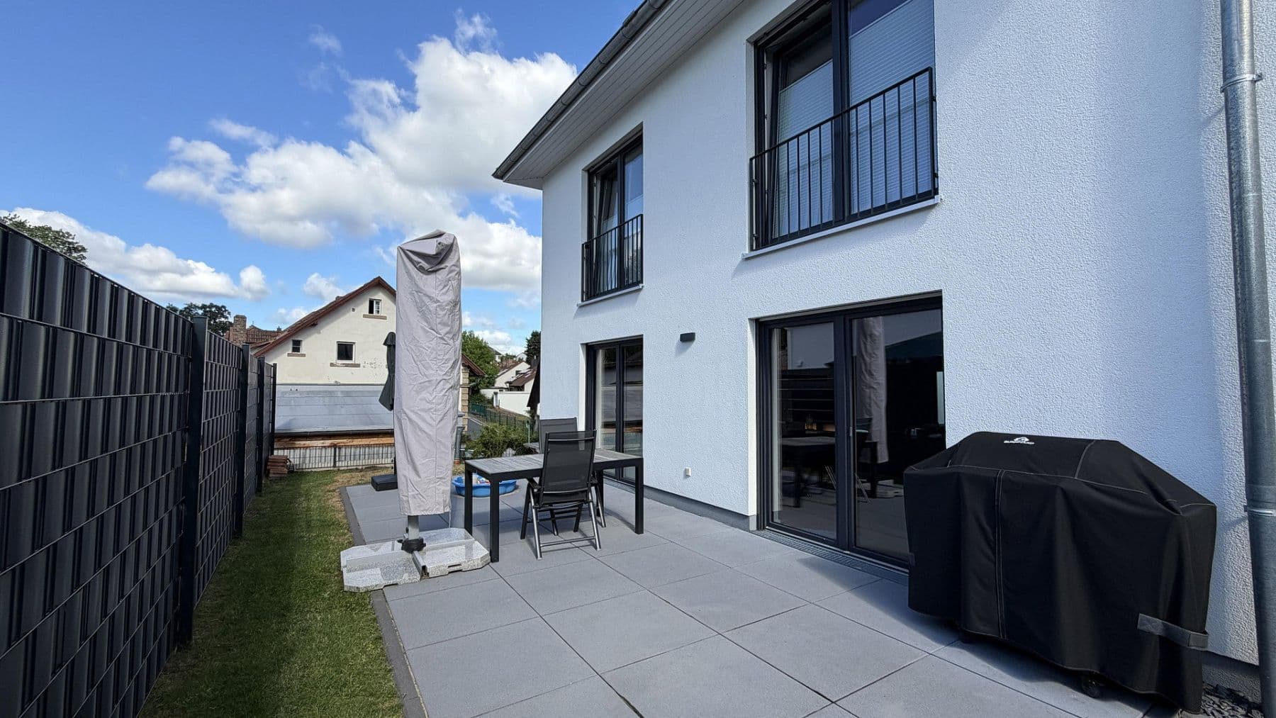 Prodej domu 127 m², pozemek 376 m², Magister-Goldner-Platz 7b, Kulmbach, Bavorsko Prodej domu 127 m², pozemek 376 m², Magister-Goldner-Platz 7b, Kulmbach, Bavorsko