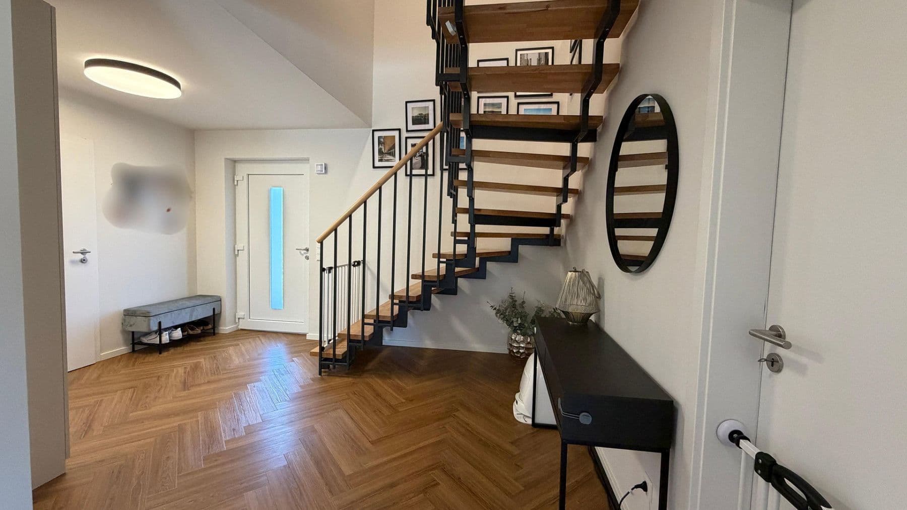 Prodej domu 127 m², pozemek 376 m², Magister-Goldner-Platz 7b, Kulmbach, Bavorsko Prodej domu 127 m², pozemek 376 m², Magister-Goldner-Platz 7b, Kulmbach, Bavorsko
