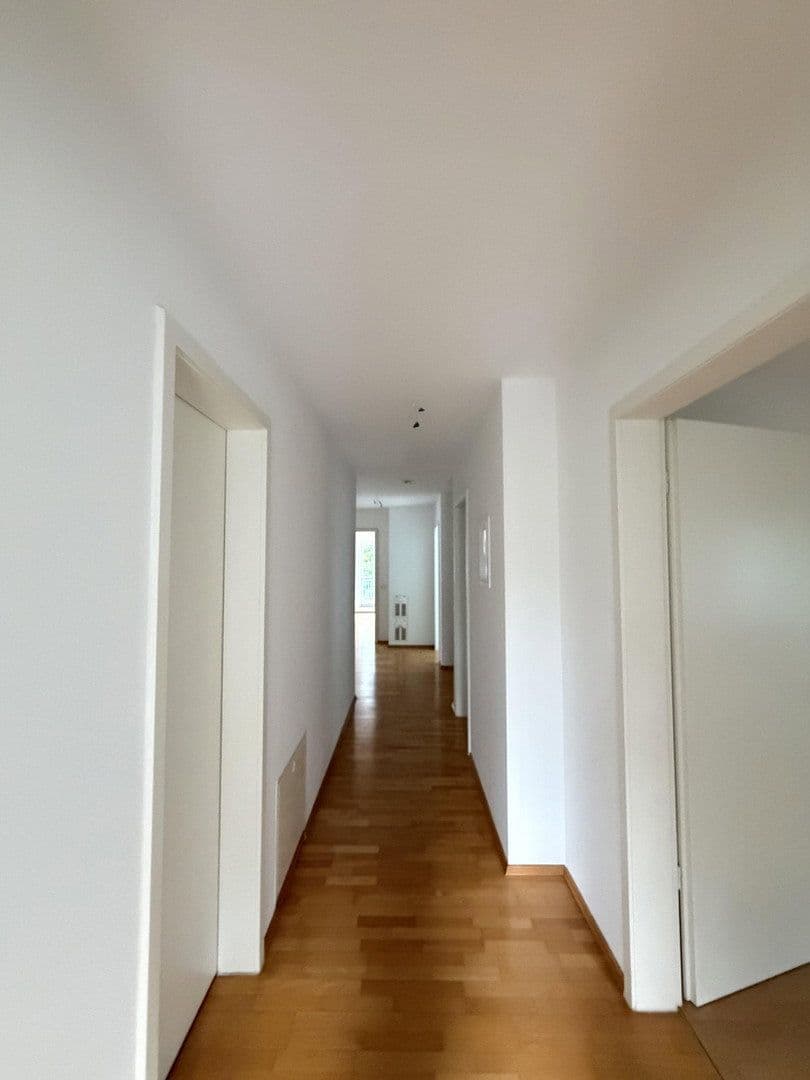 Pronájem bytu 4+1 128 m², München, Bavorsko Pronájem bytu 4+1 128 m², München, Bavorsko