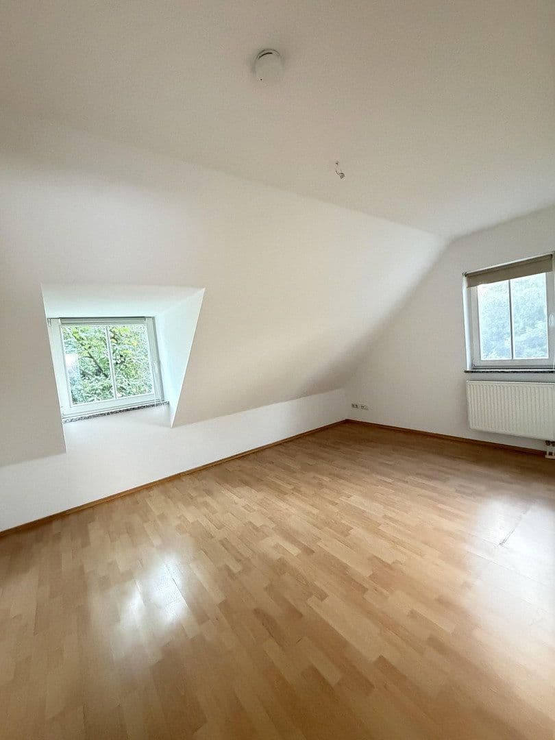 Pronájem bytu 4+1 128 m², München, Bavorsko Pronájem bytu 4+1 128 m², München, Bavorsko