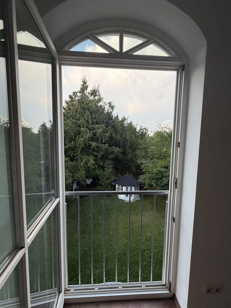 Pronájem bytu 4+1 128 m², München, Bavorsko Pronájem bytu 4+1 128 m², München, Bavorsko