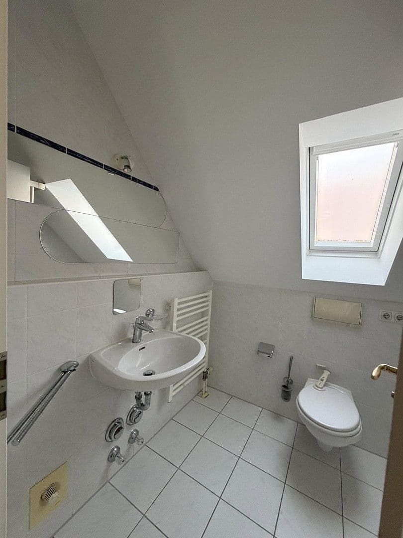 Pronájem bytu 4+1 128 m², München, Bavorsko Pronájem bytu 4+1 128 m², München, Bavorsko