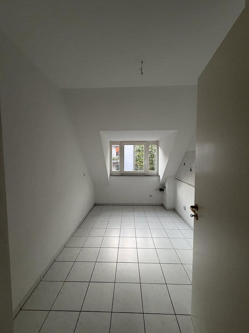 Pronájem bytu 4+1 128 m², München, Bavorsko Pronájem bytu 4+1 128 m², München, Bavorsko